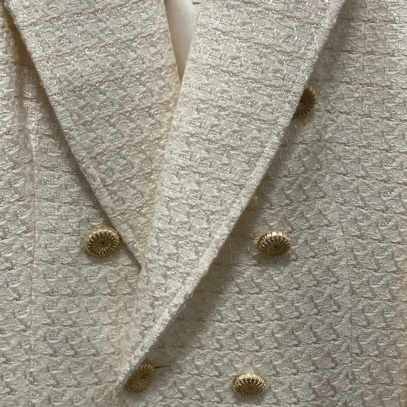 Zara Cream Blazer with Gold Buttons - Picture 4 of 9